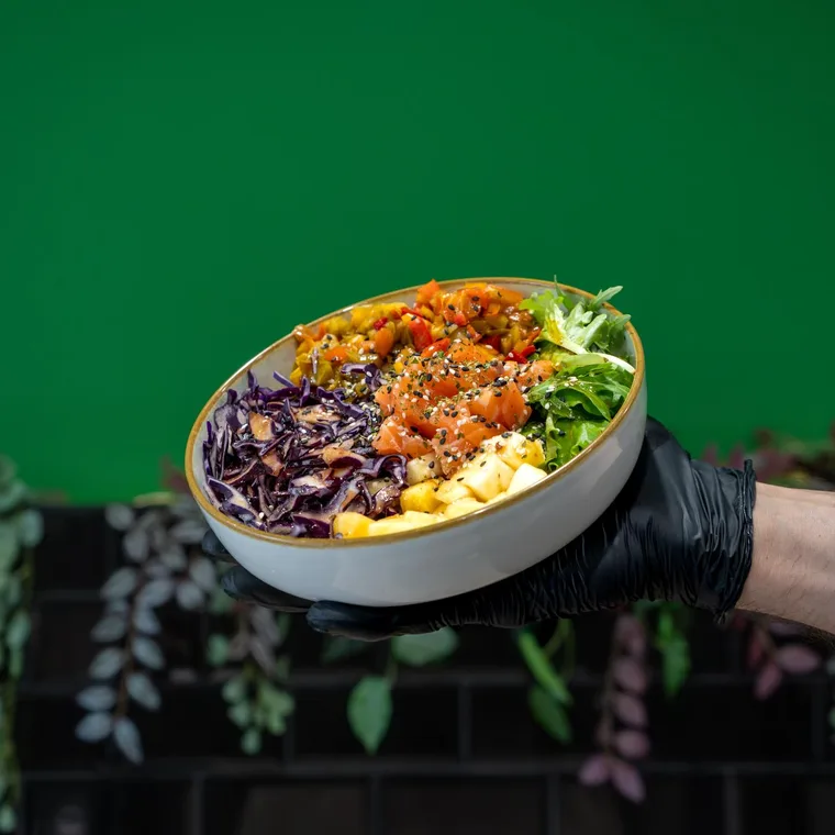 Salade composée healthy, bar à salade à Toulouse — Protéine Eat