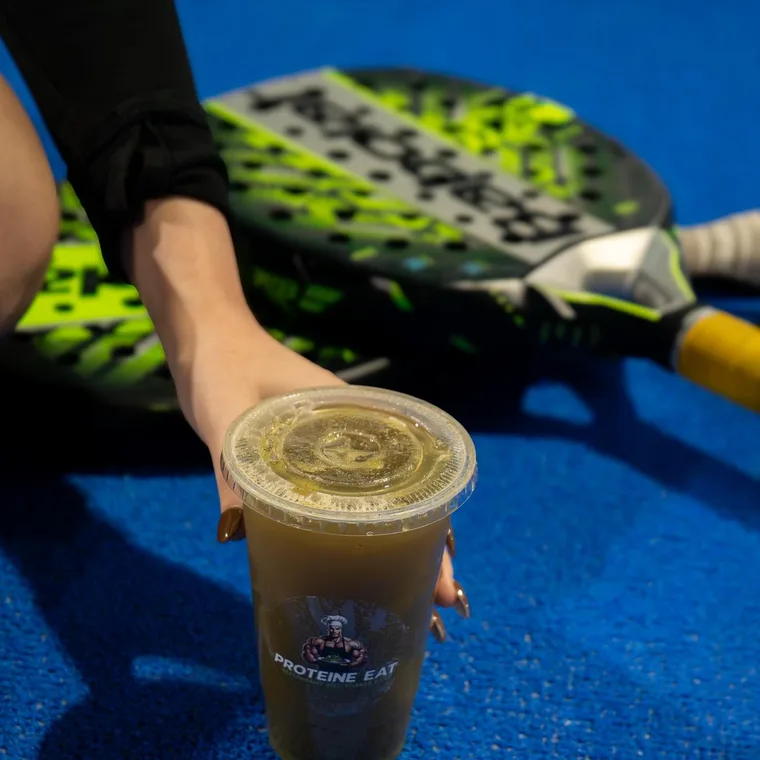 Smoothie aux fruits frais fait minute — Protéine Eat Toulouse